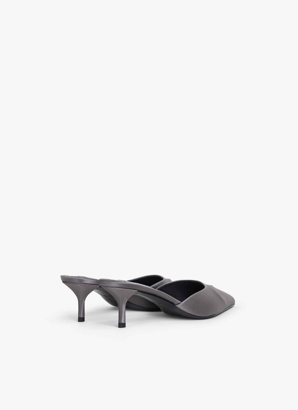 LE CŒUR 3D MULES IN SATIN ALAÏA TAUPE LE CŒUR 3D MULES IN SATIN